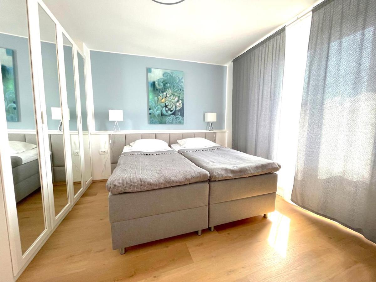 Апартаменты Happy Casa Isola Grande Изола Экстерьер фото